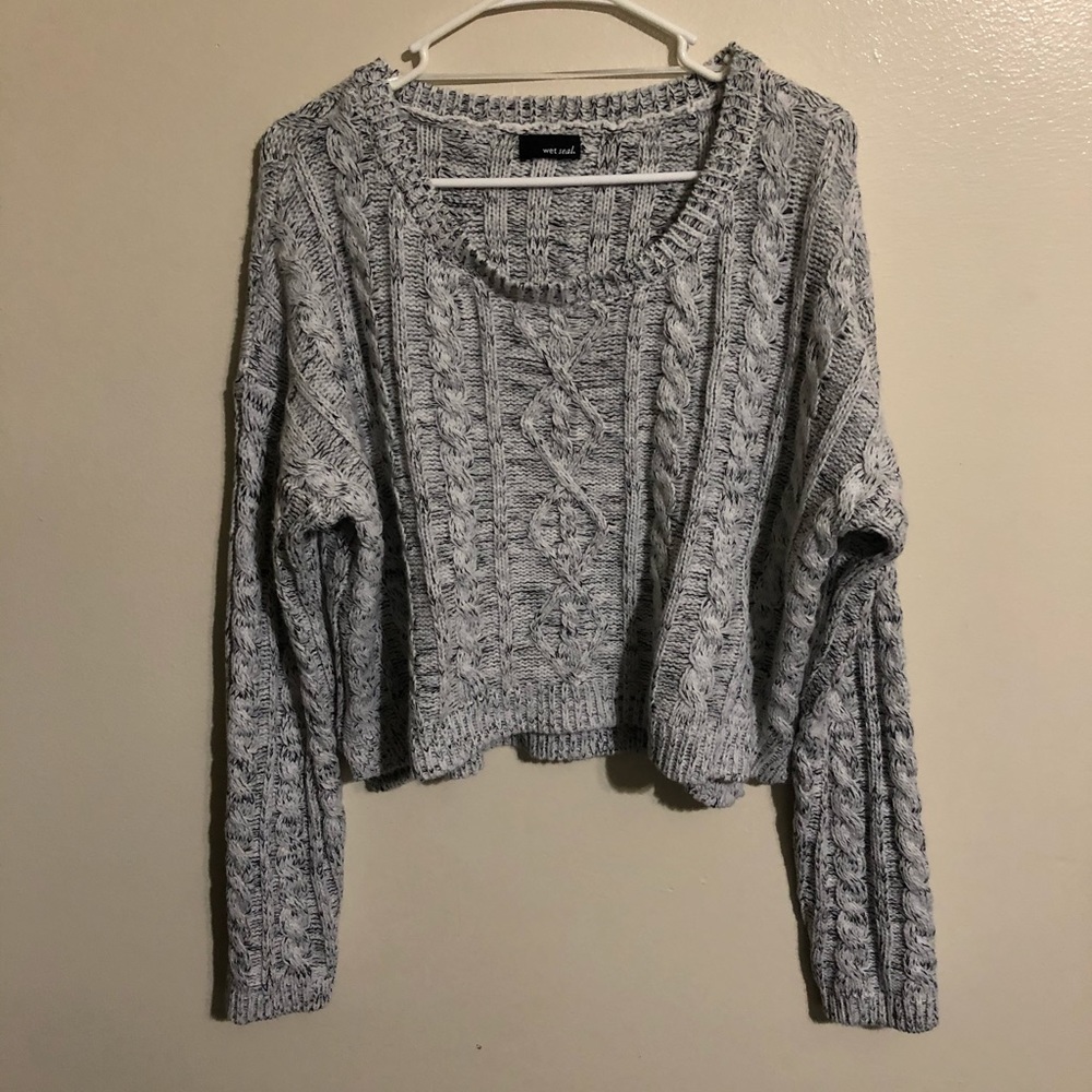 Grey Knit Long Sleeve Crop Top